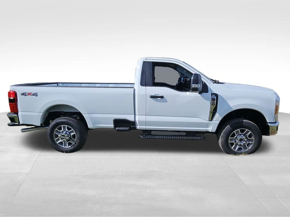 2025 Ford Super Duty 5th Gen - Image 12 of 21