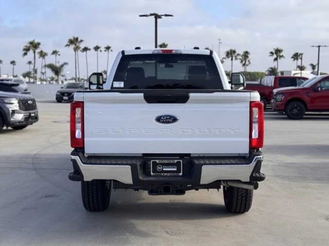 2025 Ford Super Duty 5th Gen - Image 11 of 12
