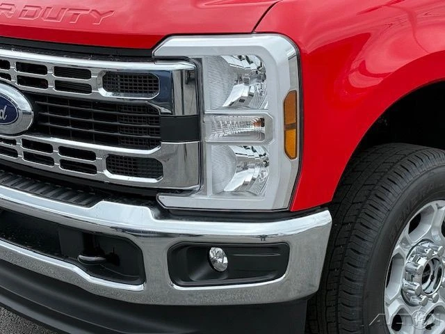 2025 Ford Super Duty 5th Gen - Image 11 of 12