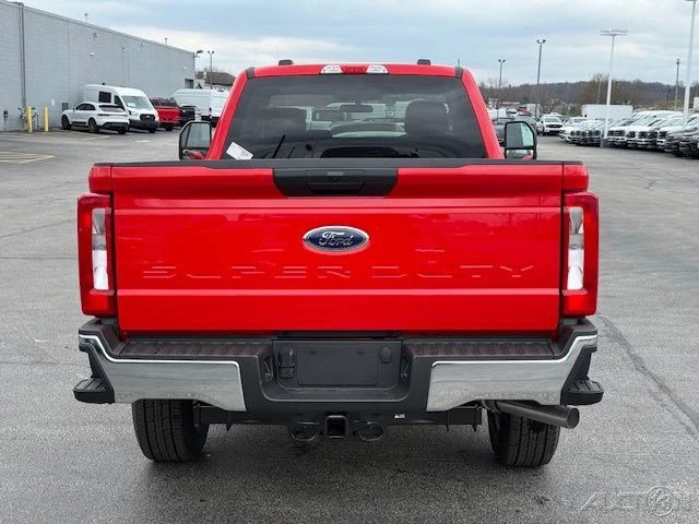 2025 Ford Super Duty 5th Gen - Image 5 of 12