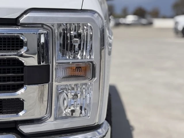 2025 Ford Super Duty 5th Gen - Image 8 of 12