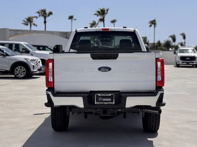 2025 Ford Super Duty 5th Gen - Image 11 of 12