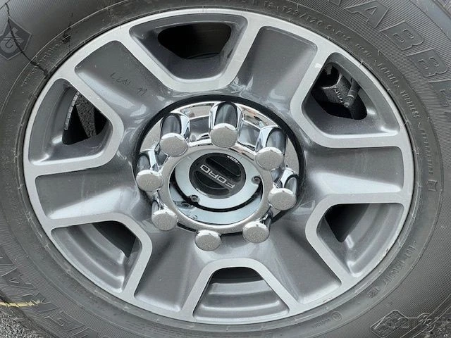 2025 Ford Super Duty 5th Gen - Image 11 of 12