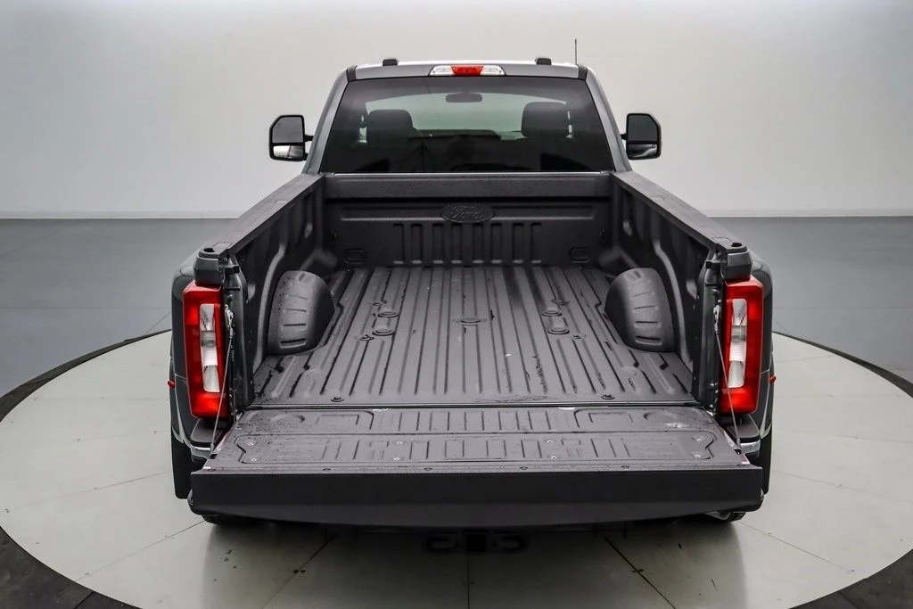2025 Ford Super Duty 5th Gen - Image 7 of 21