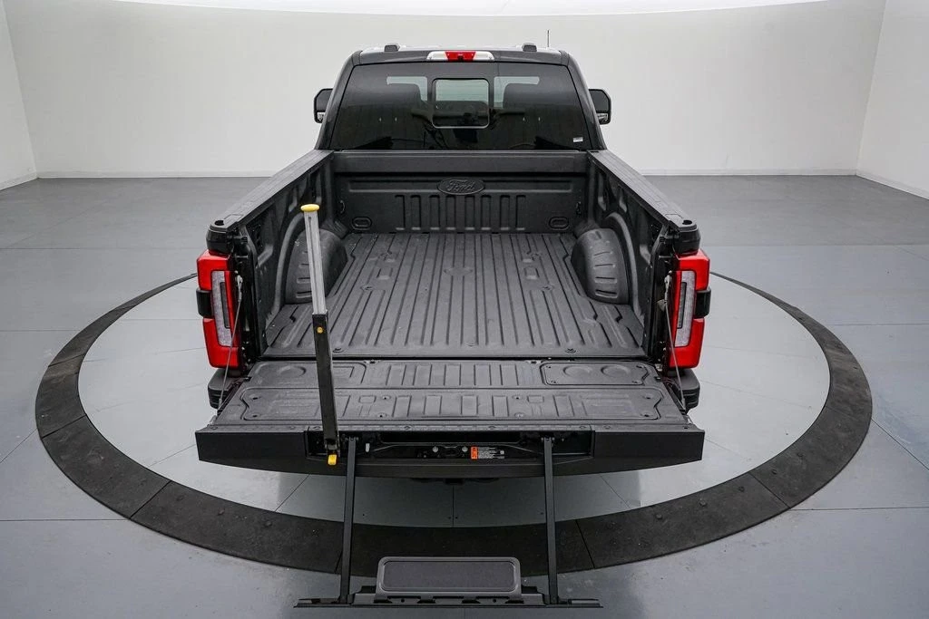 2025 Ford Super Duty 5th Gen - Image 7 of 21