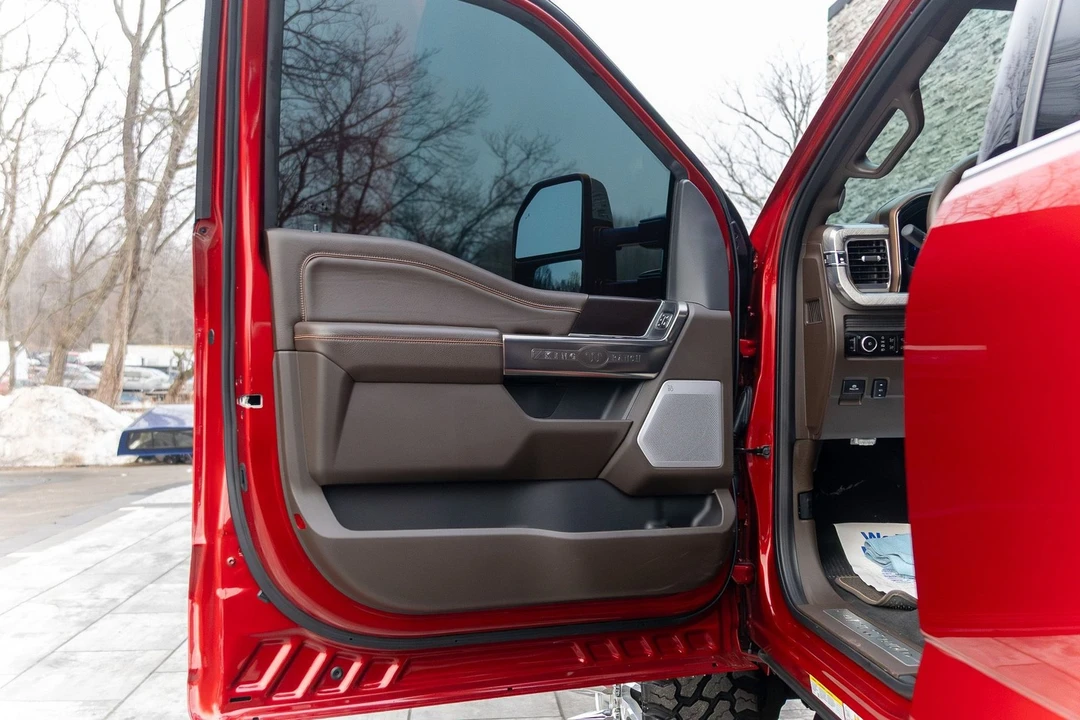 2025 Ford Super Duty 5th Gen - Image 19 of 21