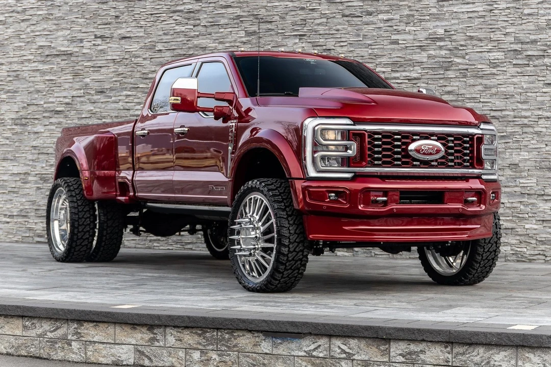 2025 Ford Super Duty 5th Gen - Image 6 of 21