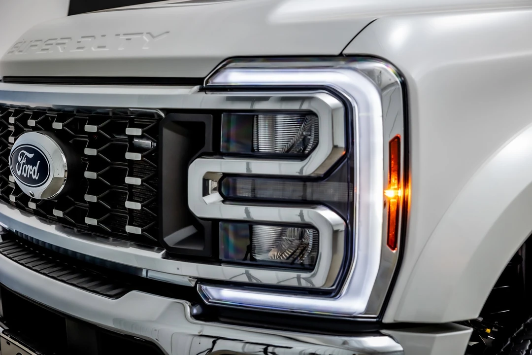 2025 Ford Super Duty 5th Gen - Image 19 of 21