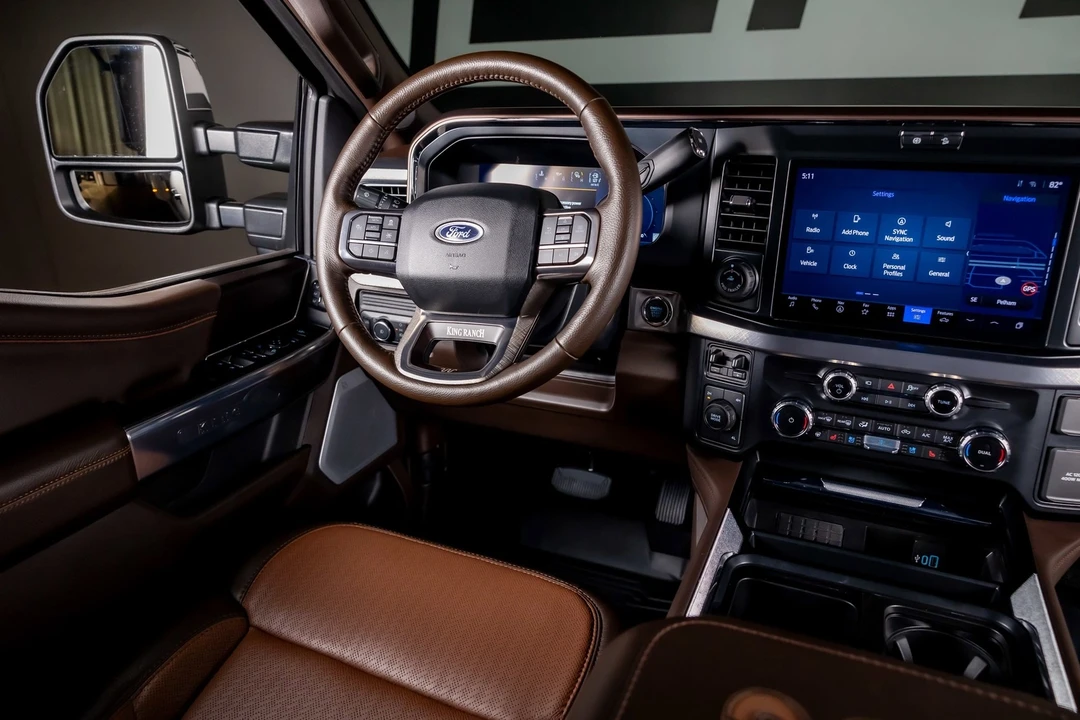 2025 Ford Super Duty 5th Gen - Image 7 of 12