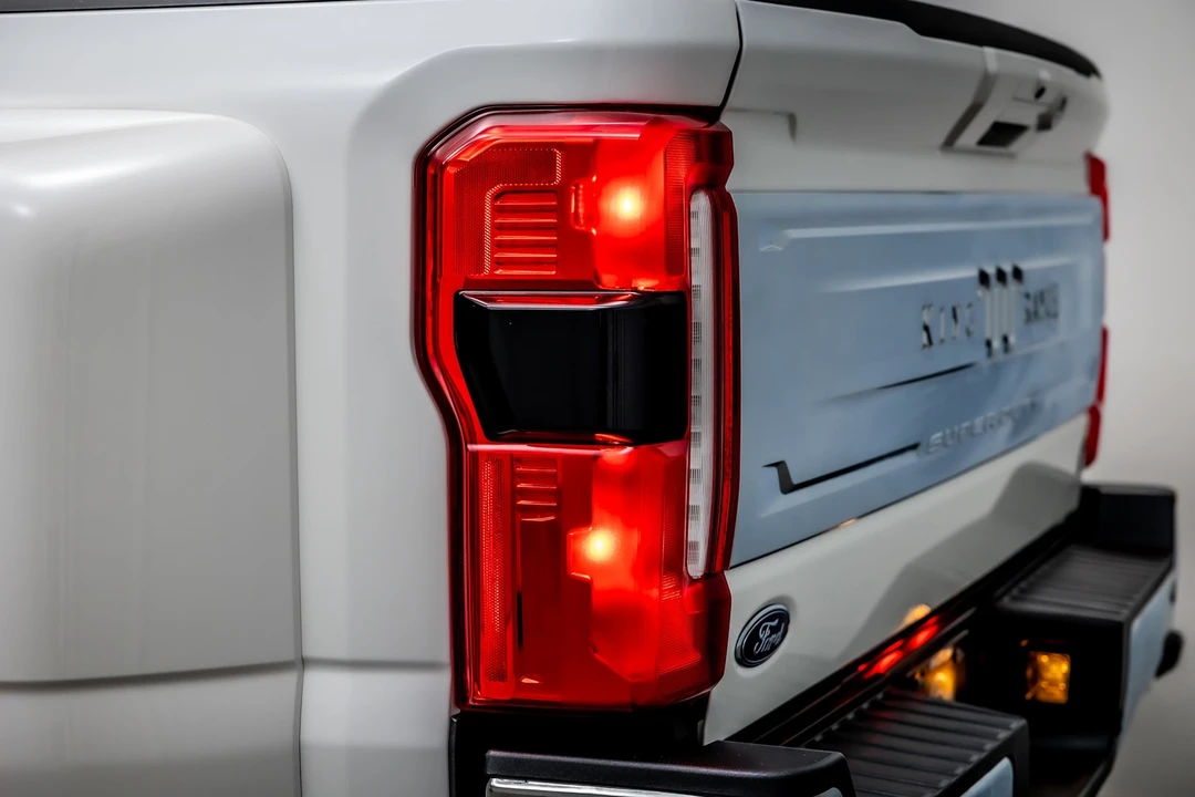 2025 Ford Super Duty 5th Gen - Image 11 of 21