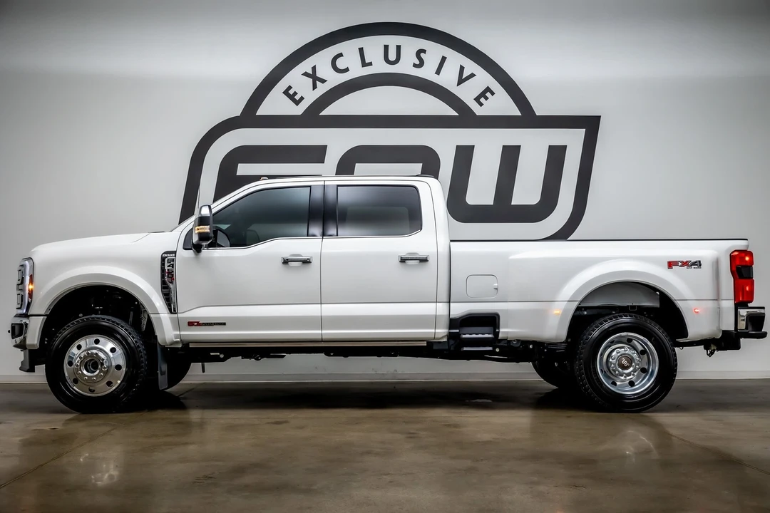 2025 Ford Super Duty 5th Gen - Image 6 of 12