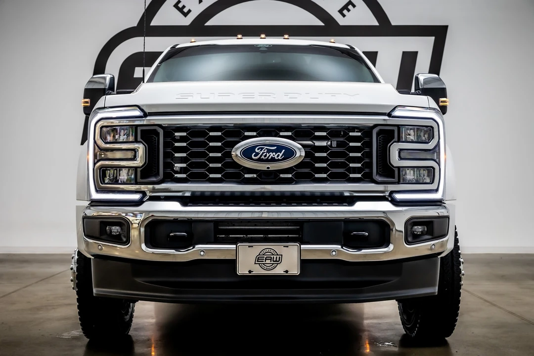 2025 Ford Super Duty 5th Gen - Image 3 of 21