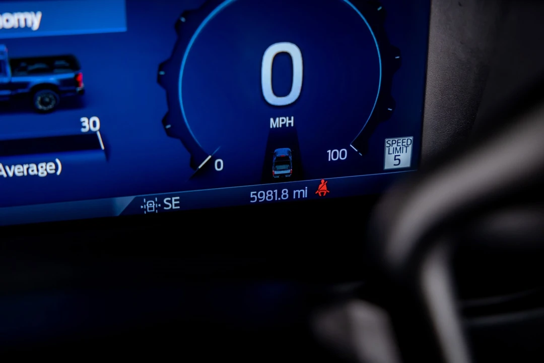 2025 Ford Super Duty 5th Gen - Image 14 of 21