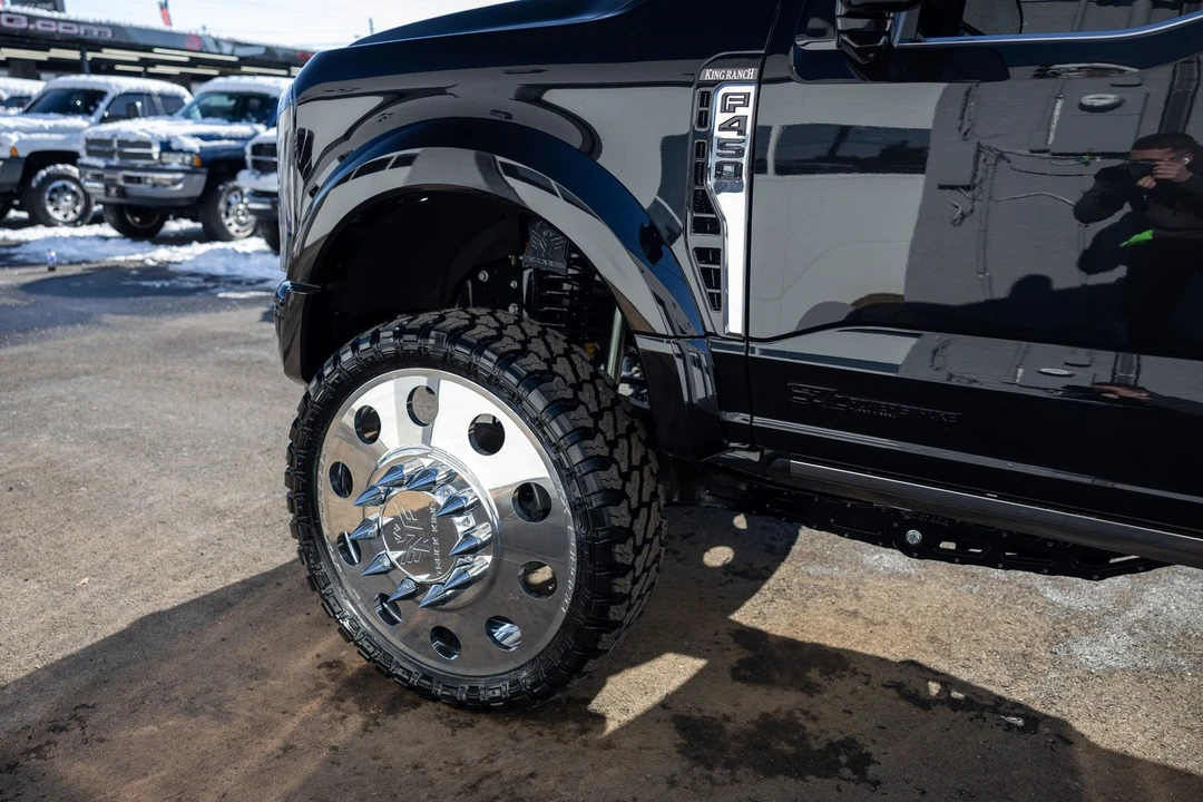 2025 Ford Super Duty 5th Gen - Image 18 of 21