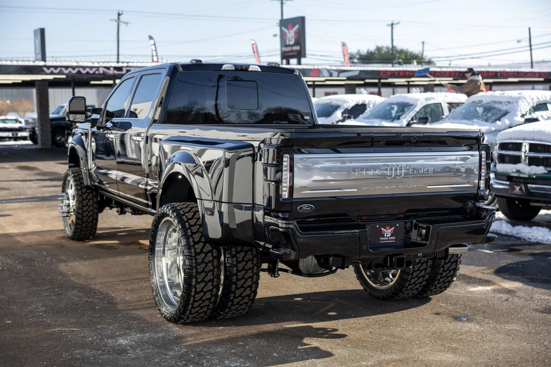 2025 Ford Super Duty 5th Gen - Image 14 of 21