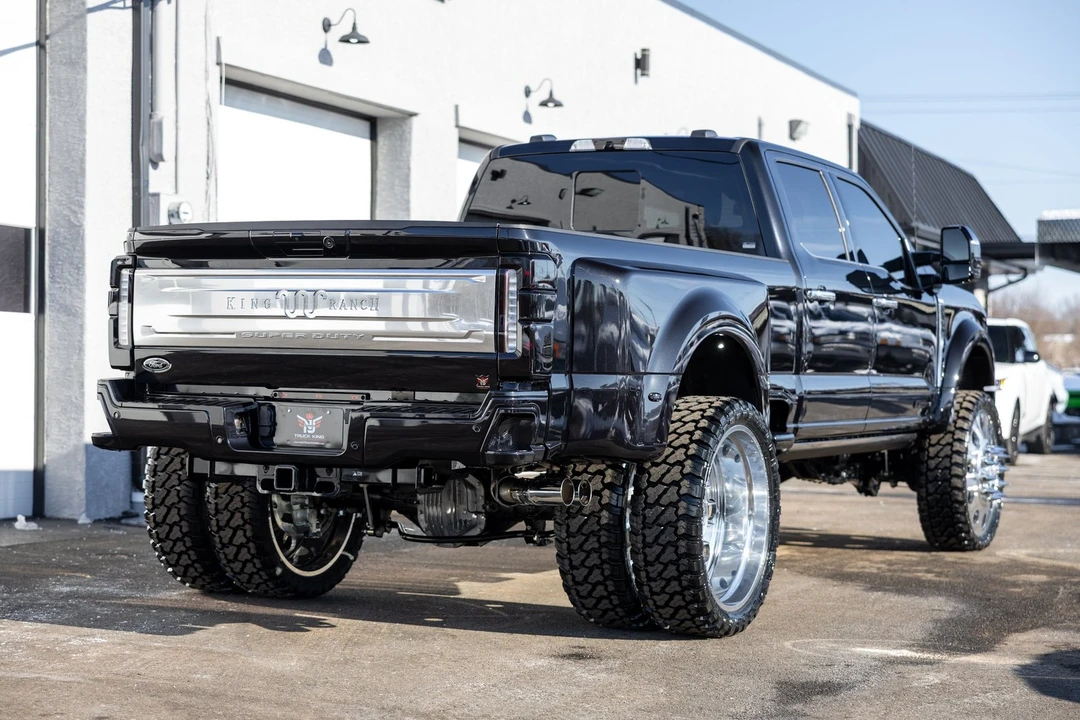 2025 Ford Super Duty 5th Gen - Image 12 of 21