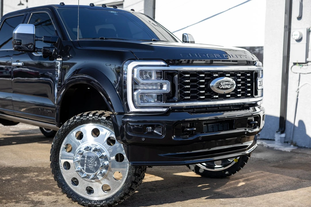2025 Ford Super Duty 5th Gen - Image 2 of 21