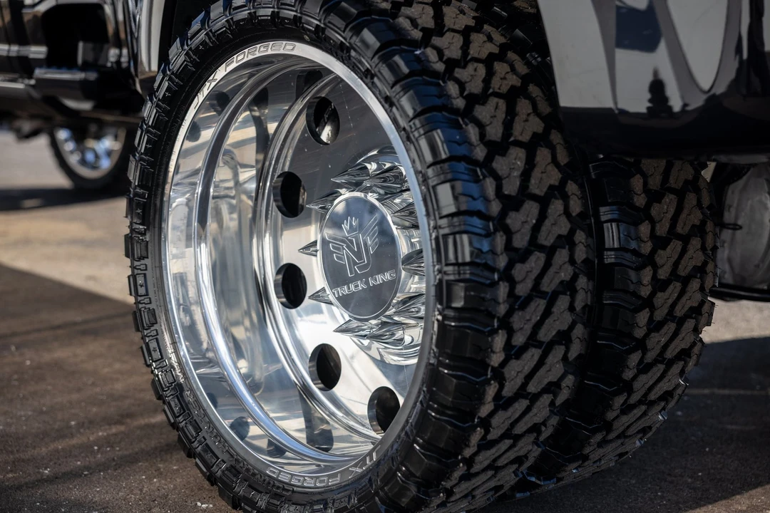 2025 Ford Super Duty 5th Gen - Image 15 of 21