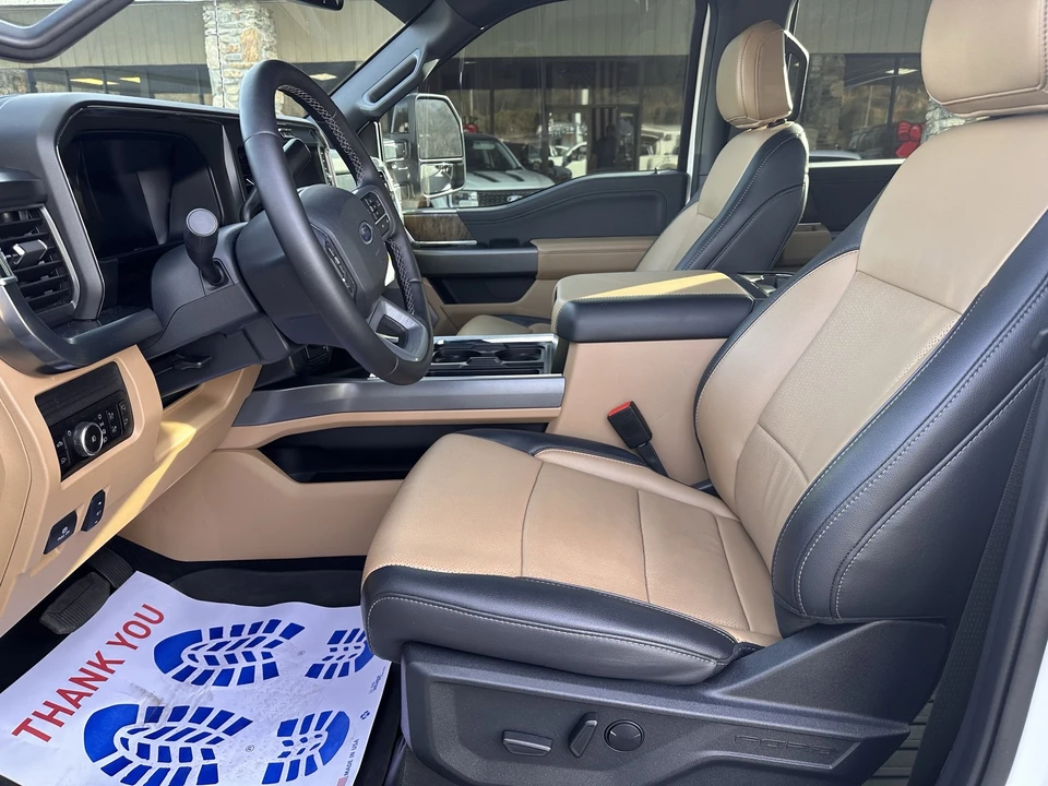 2025 Ford Super Duty 5th Gen - Image 11 of 12