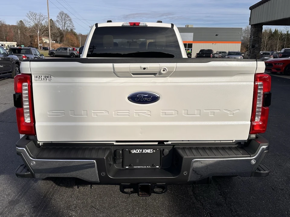 2025 Ford Super Duty 5th Gen - Image 7 of 12