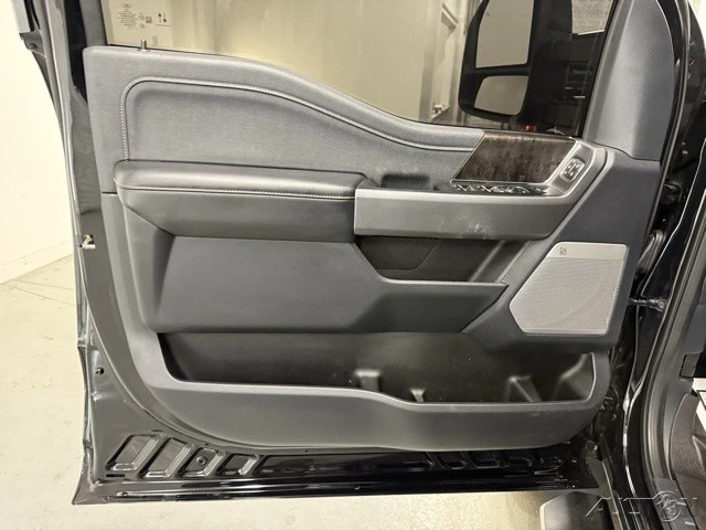 2025 Ford Super Duty 5th Gen - Image 10 of 19