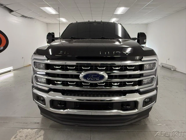 2025 Ford Super Duty 5th Gen - Image 2 of 19