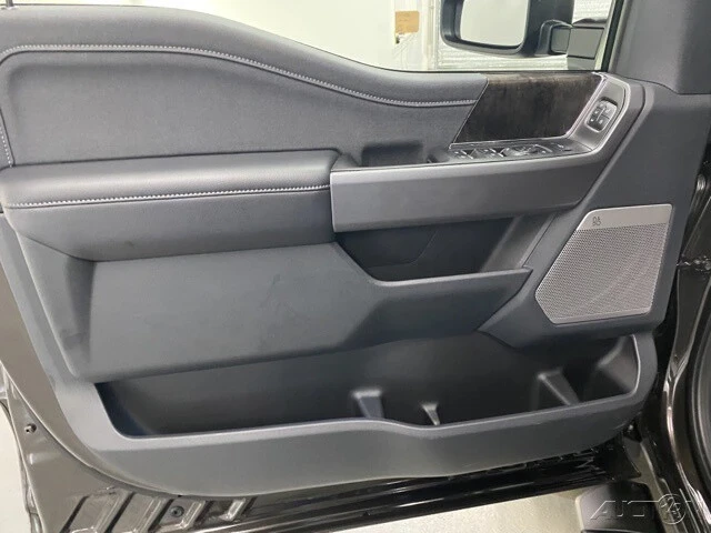 2025 Ford Super Duty 5th Gen - Image 10 of 12