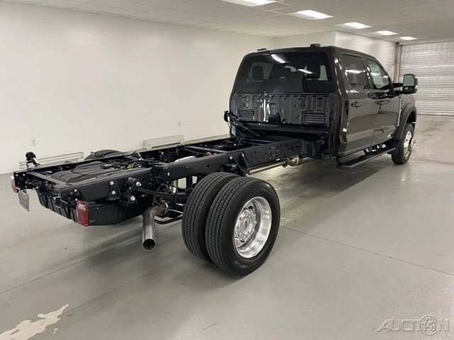 2025 Ford Super Duty 5th Gen - Image 7 of 12