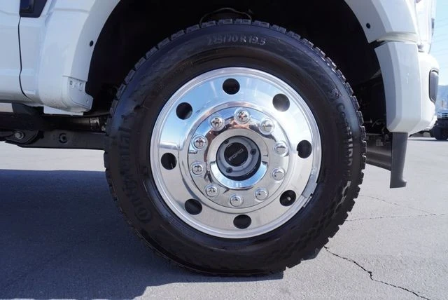 2025 Ford Super Duty 5th Gen - Image 17 of 21