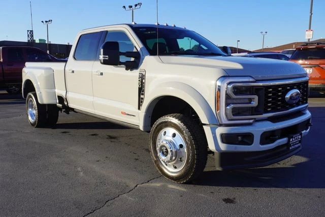 2025 Ford Super Duty 5th Gen - Image 16 of 21