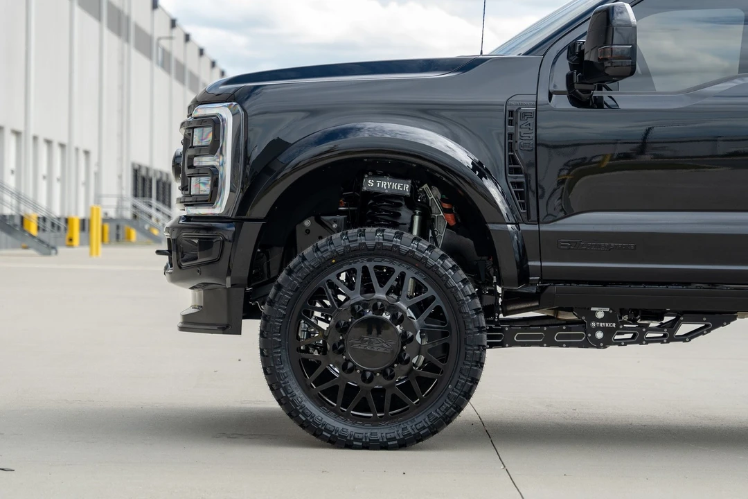 2025 Ford Super Duty 5th Gen - Image 18 of 21