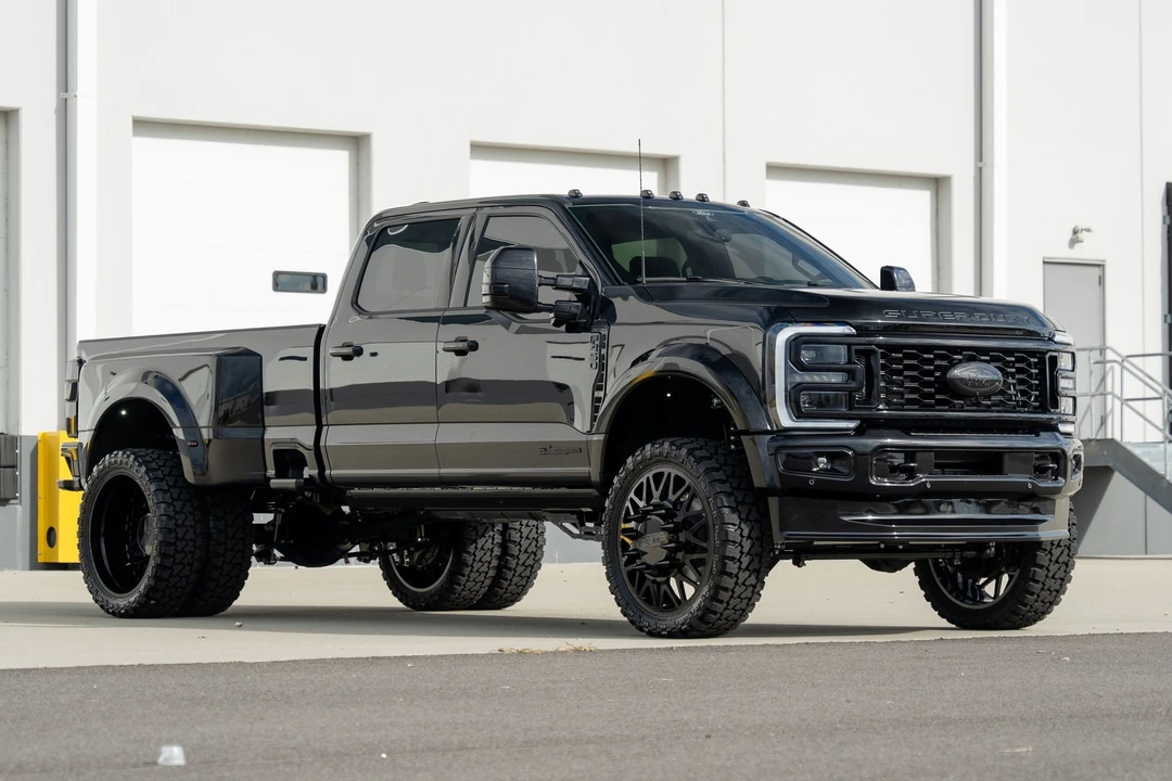 2025 Ford Super Duty 5th Gen - Image 6 of 21