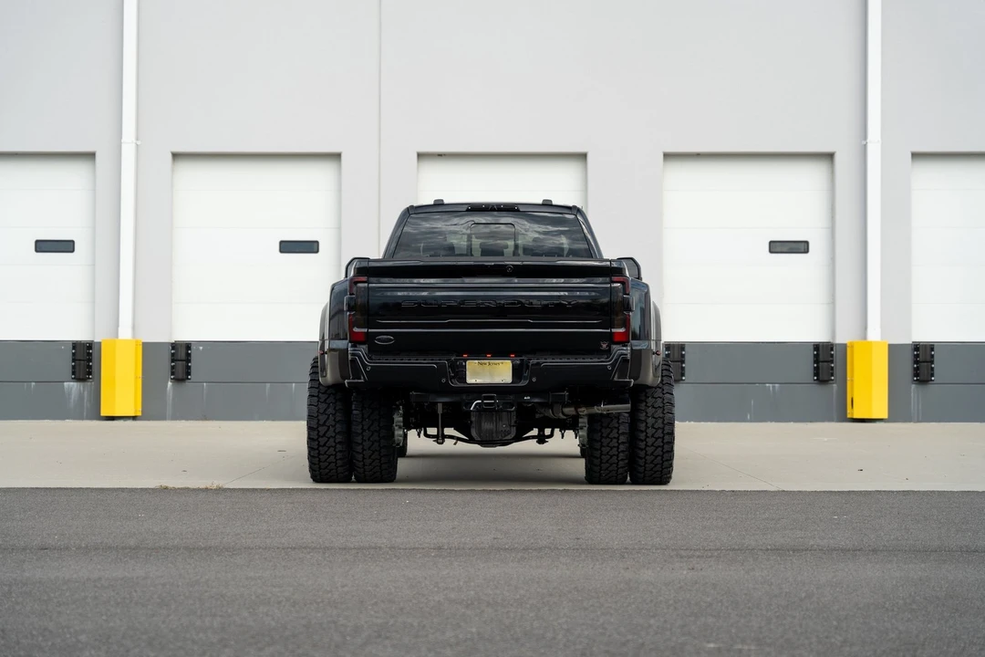 2025 Ford Super Duty 5th Gen - Image 10 of 21
