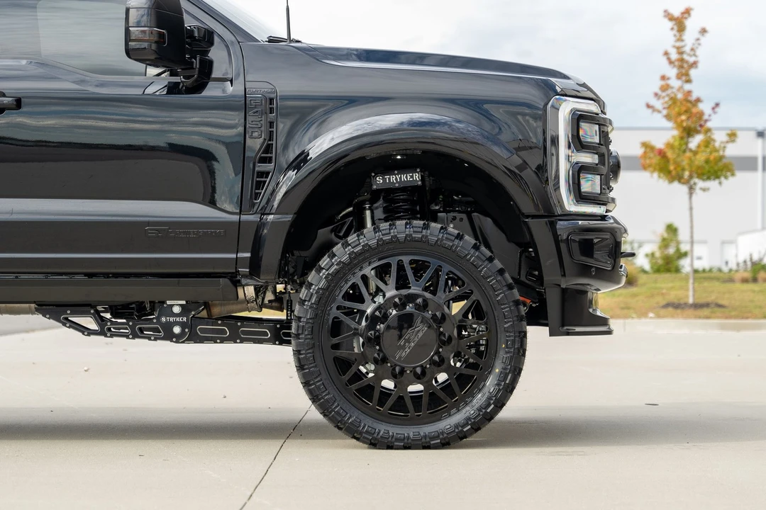 2025 Ford Super Duty 5th Gen - Image 13 of 21