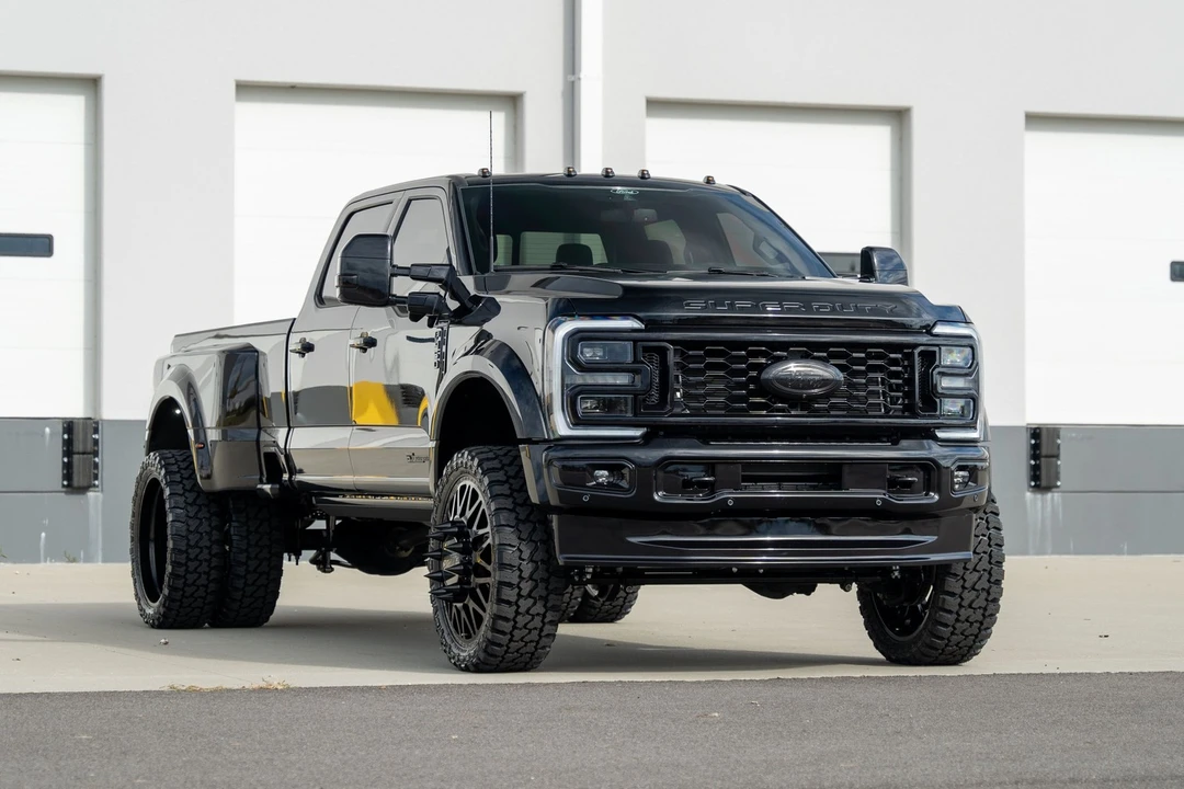2025 Ford Super Duty 5th Gen - Image 5 of 21