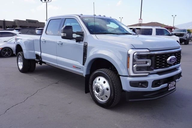 2025 Ford Super Duty 5th Gen - Image 16 of 21