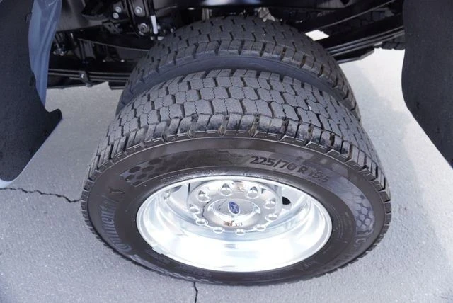 2025 Ford Super Duty 5th Gen - Image 19 of 21