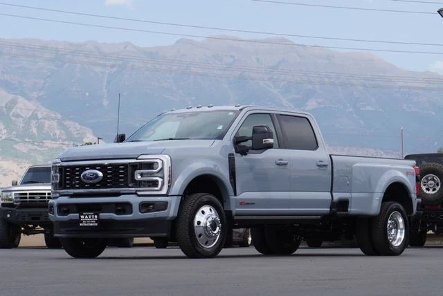 2025 Ford Super Duty 5th Gen - Image 2 of 21