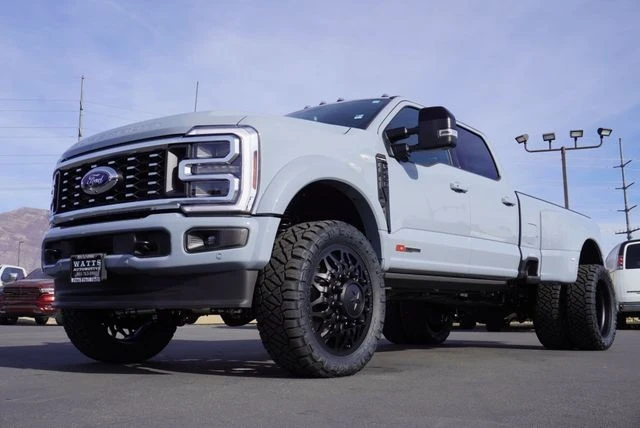 2025 Ford Super Duty 5th Gen - Image 6 of 21