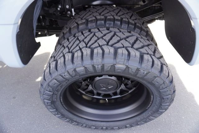 2025 Ford Super Duty 5th Gen - Image 19 of 21