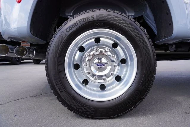 2025 Ford Super Duty 5th Gen - Image 18 of 21