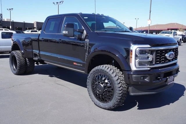 2025 Ford Super Duty 5th Gen - Image 16 of 21