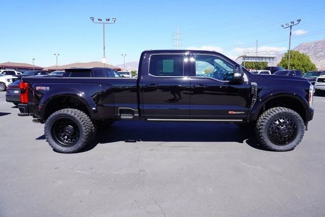 2025 Ford Super Duty 5th Gen - Image 14 of 21