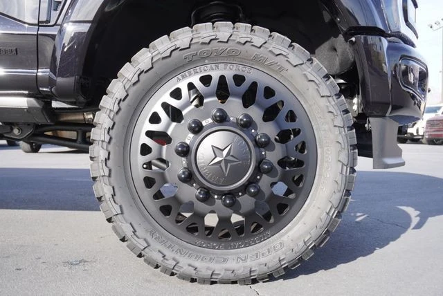 2025 Ford Super Duty 5th Gen - Image 17 of 21