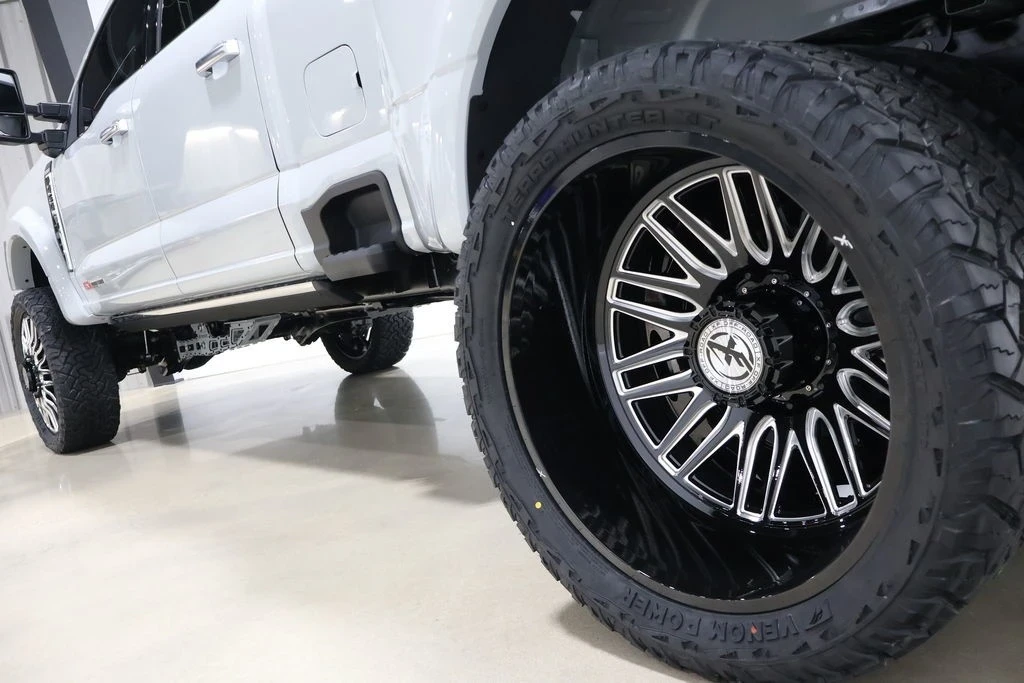 2025 Ford Super Duty 5th Gen - Image 11 of 21