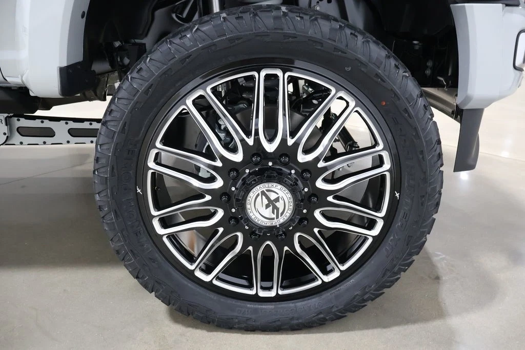 2025 Ford Super Duty 5th Gen - Image 15 of 21