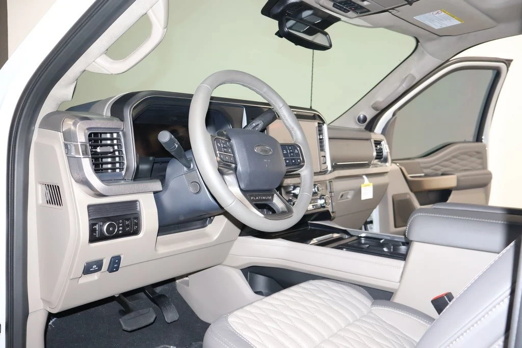 2025 Ford Super Duty 5th Gen - Image 19 of 21
