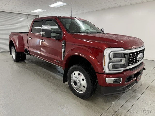 2025 Ford Super Duty 5th Gen - Image 3 of 15