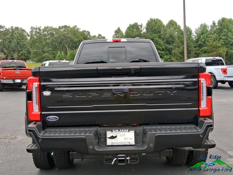 2025 Ford Super Duty 5th Gen - Image 15 of 21