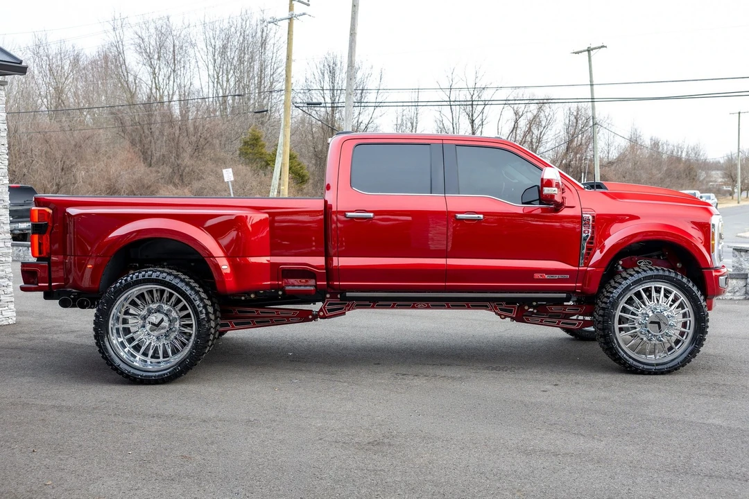 2025 Ford Super Duty 5th Gen - Image 18 of 21
